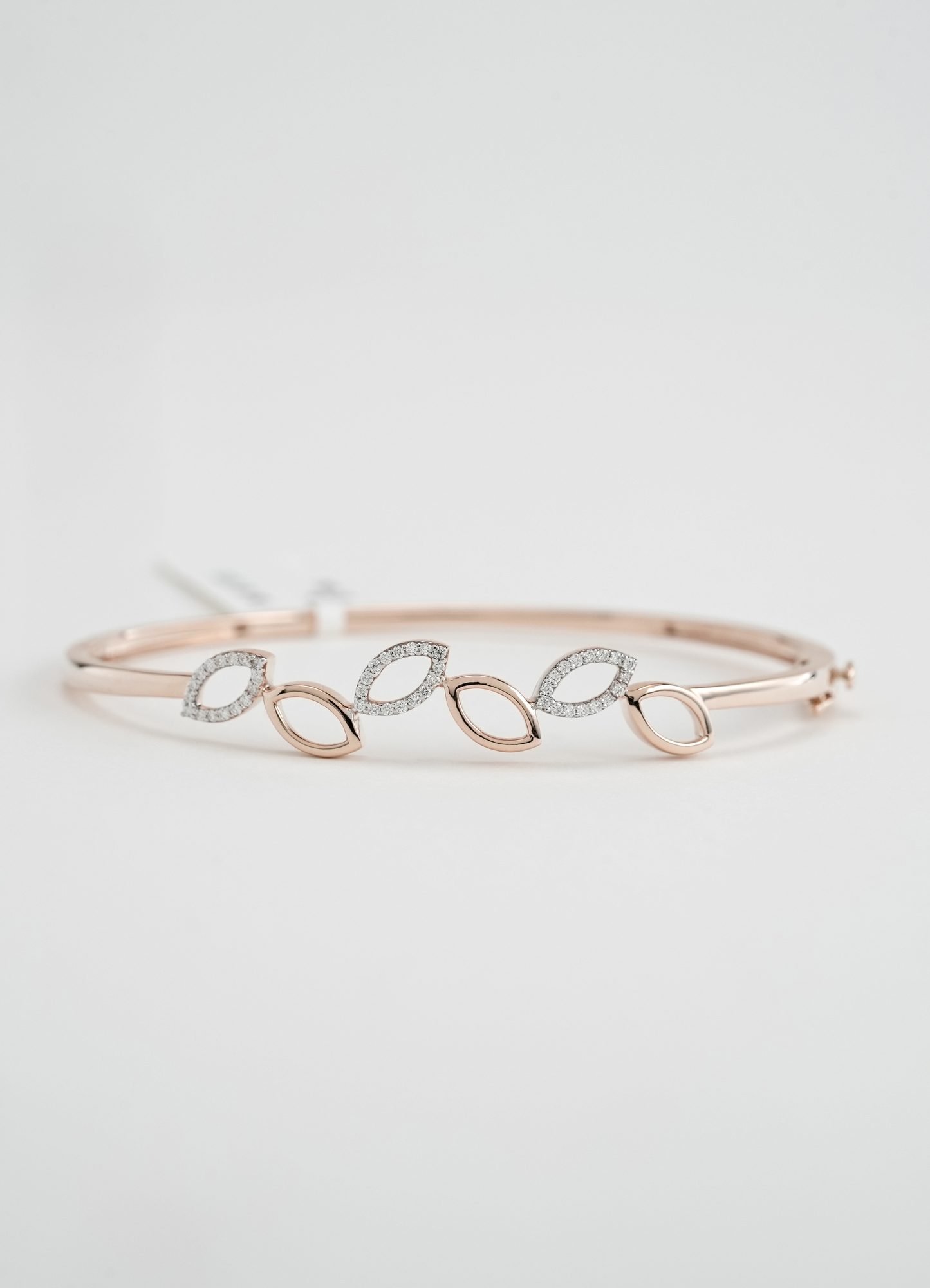 18KT Rose Gold Diamond Bangle 049