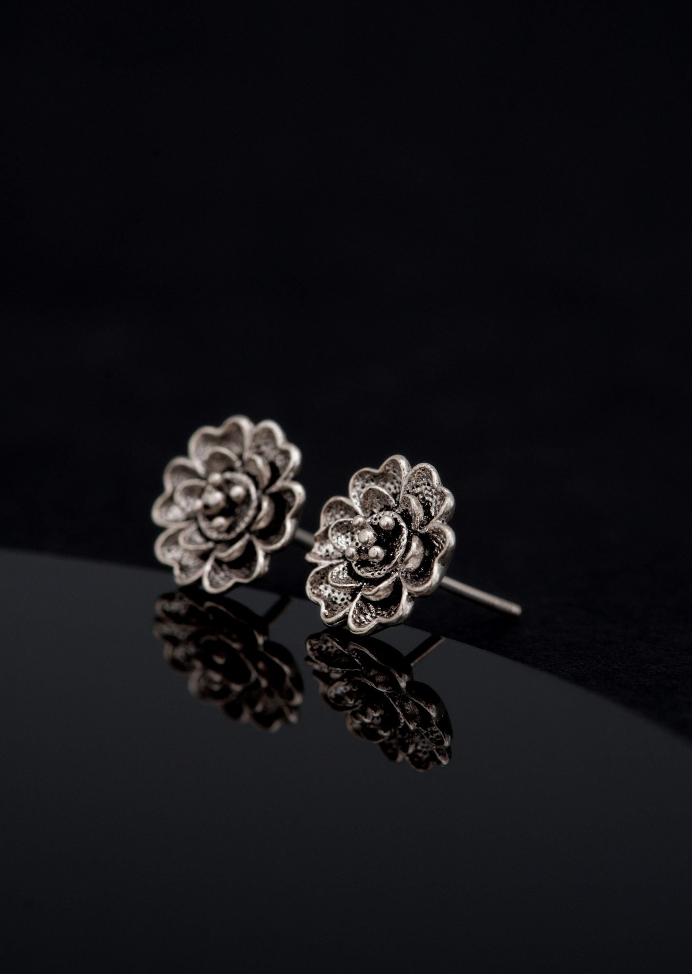 Natural Stone Earstud