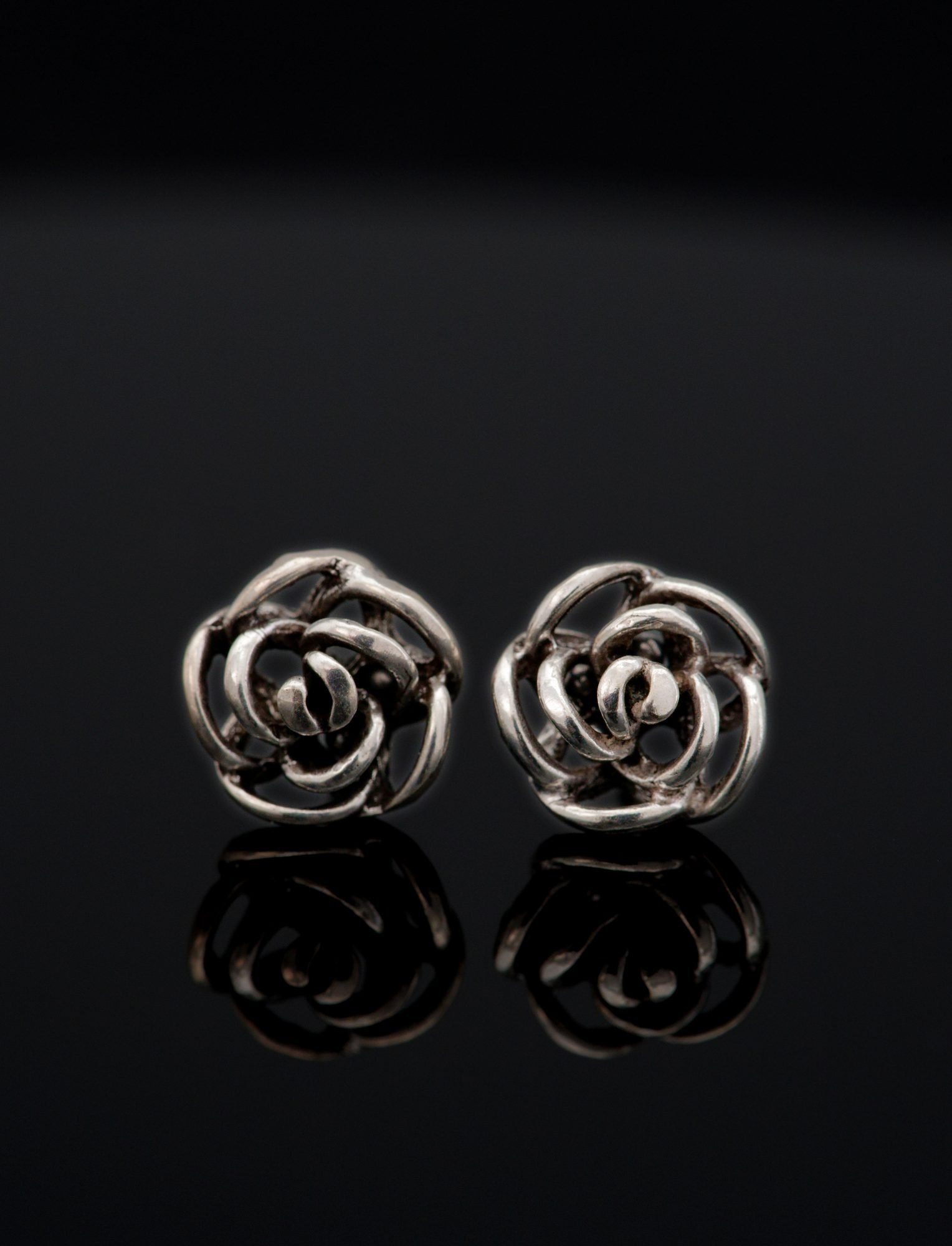 Natural Stone Earstud